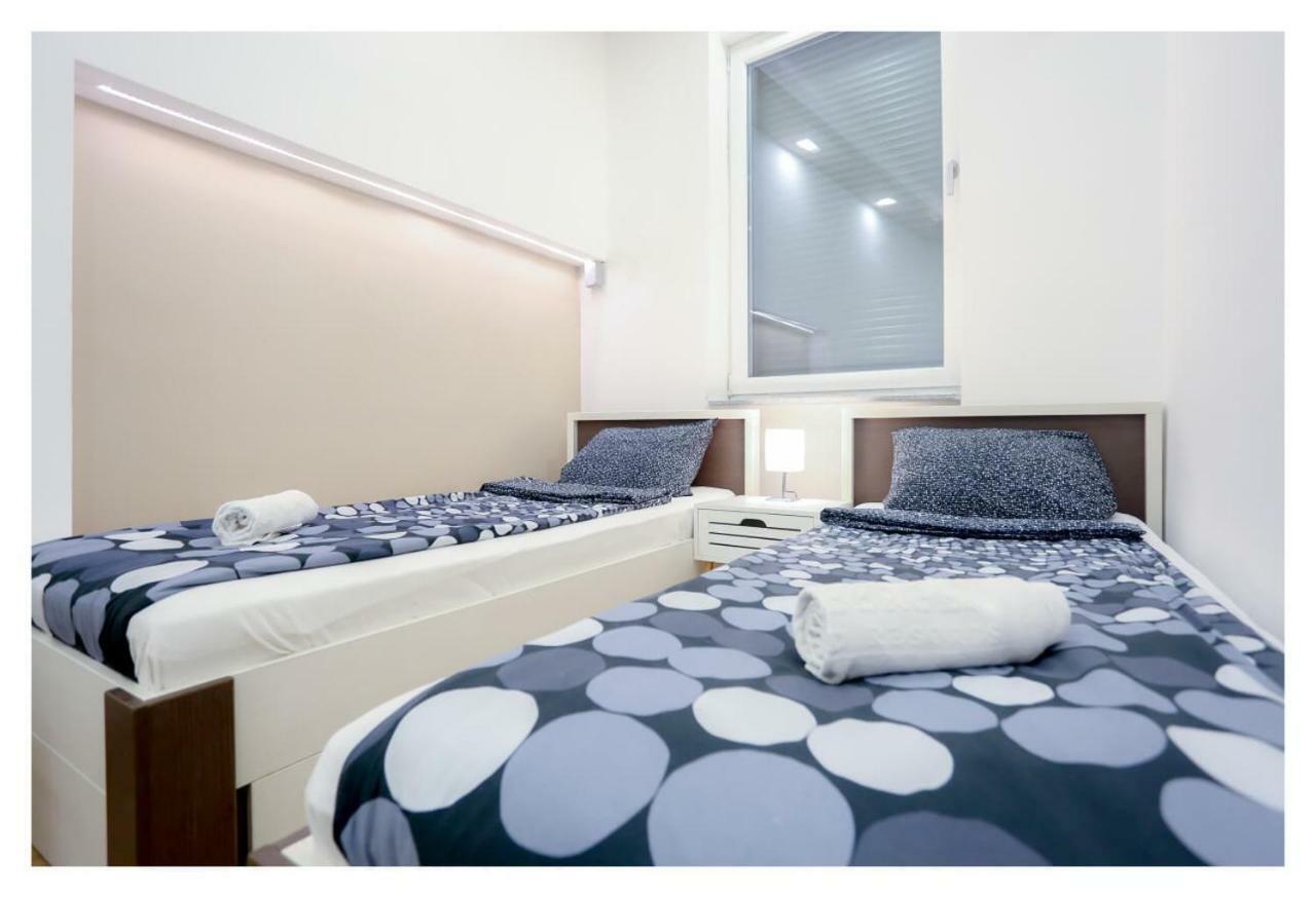 Relax Exclusive Apartment Free Public Parking سراييفو المظهر الخارجي الصورة